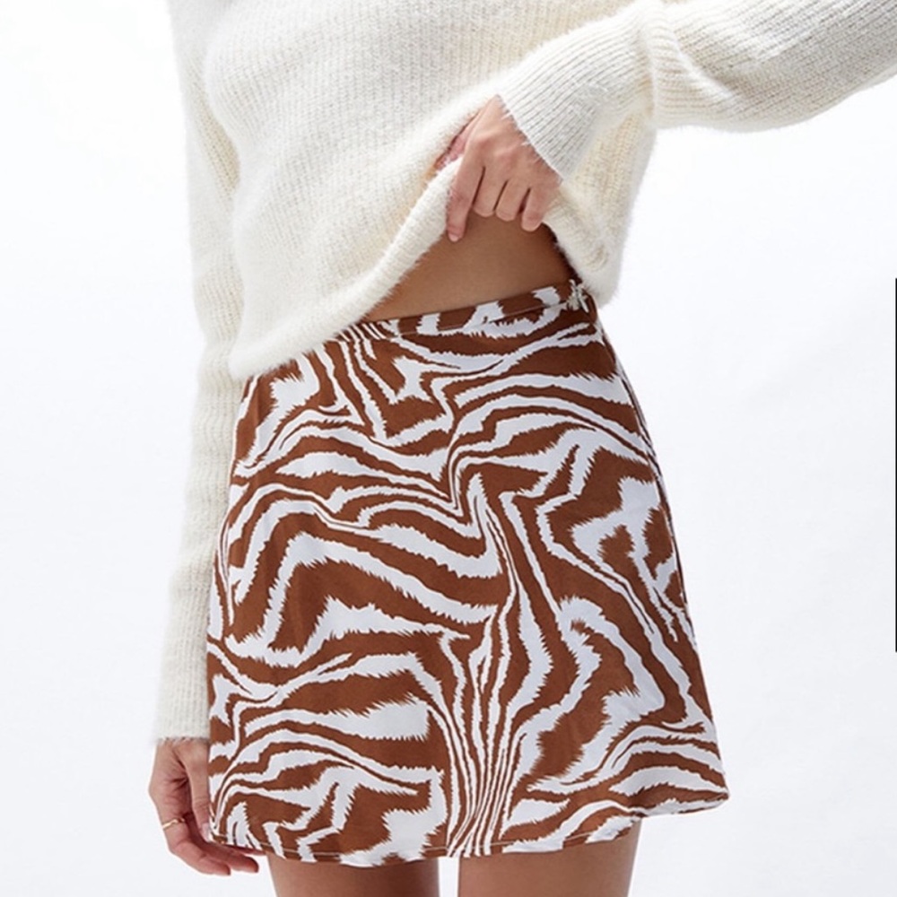 NWT NIA MINI SKIRT #2 of  2 SET